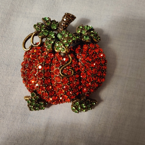New off Park collection Crystal brooch pin pumpkin - Picture 6 of 6